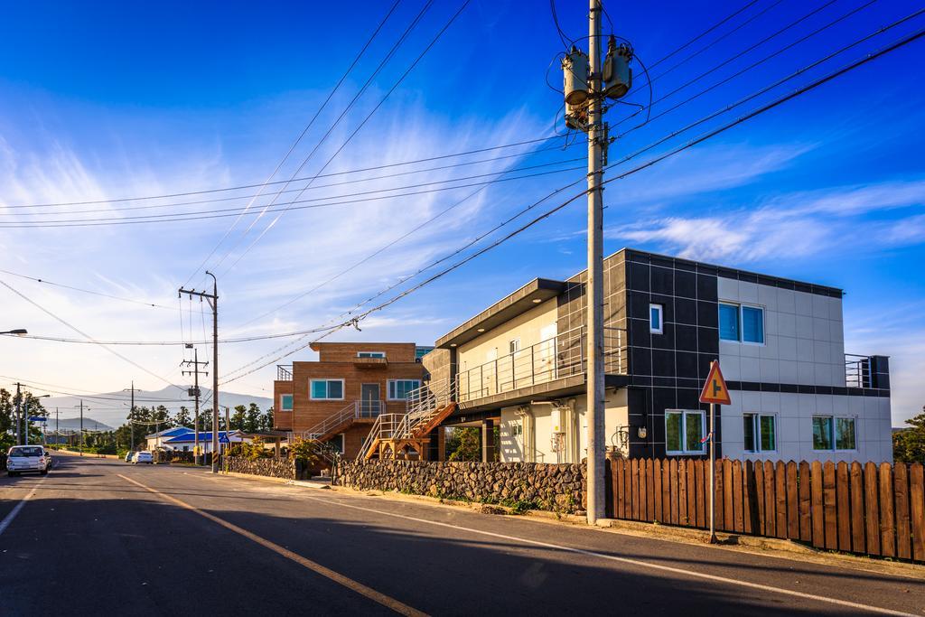 Gloryhill Pension Seogwipo Bagian luar foto