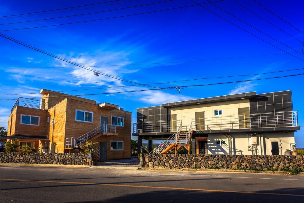 Gloryhill Pension Seogwipo Bagian luar foto