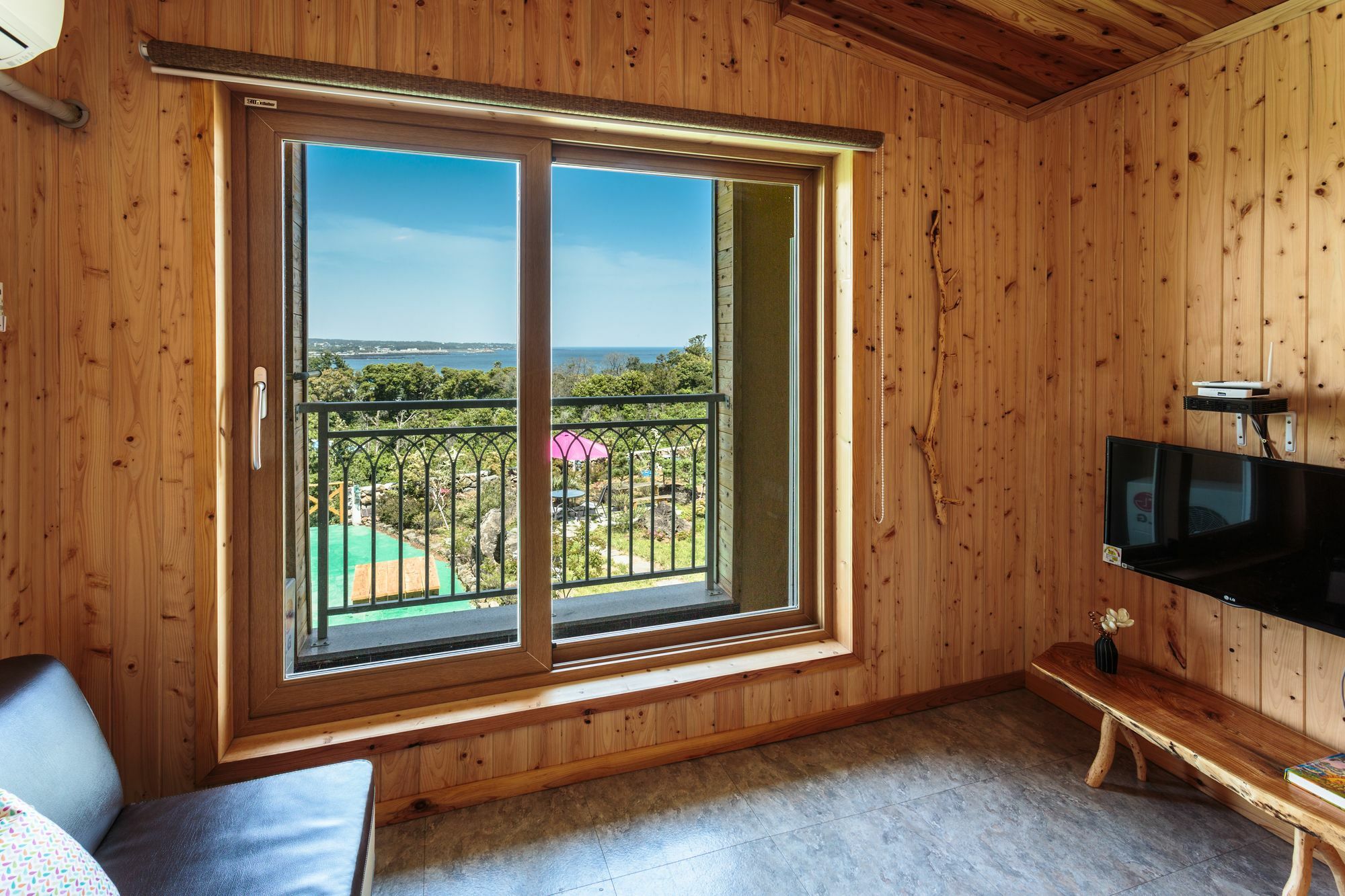 Gloryhill Pension Seogwipo Bagian luar foto